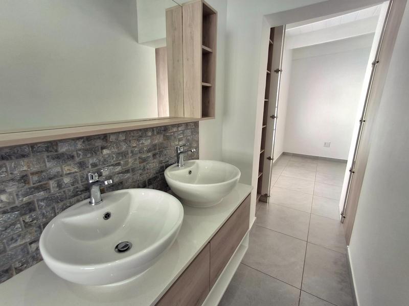 3 Bedroom Property for Sale in Britannia Bay Western Cape